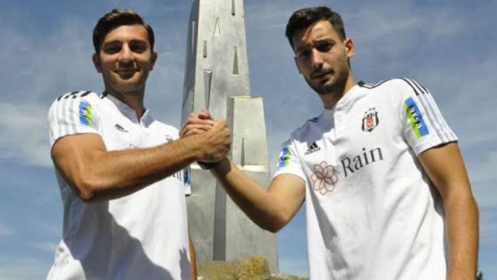 Burak Yılmaz, eski öğrencilerini istedi